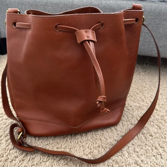 Madewell Brown Leather Bucket Bag - Picture 2 of 5